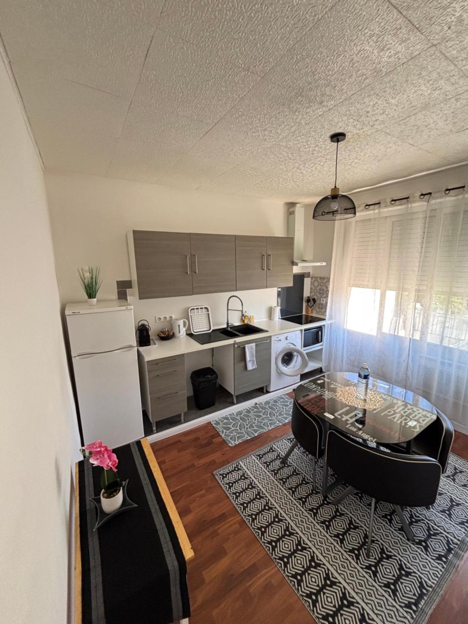 Unique Appartement Zen Et Detente Dans Villa Avec Piscine Tres Bien Place Montpellier Ngoại thất bức ảnh